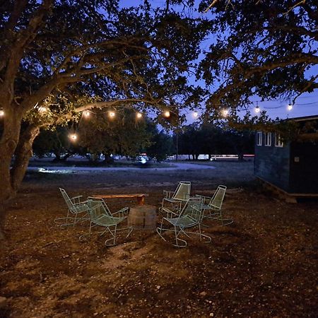The Container Retreat @ 290 Wine Trail #9 Get Away Today! Hye Exterior photo